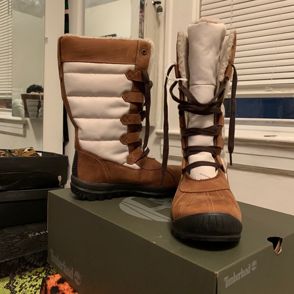 Timberland snow boots women’s size 8 - Picture 3 of 5